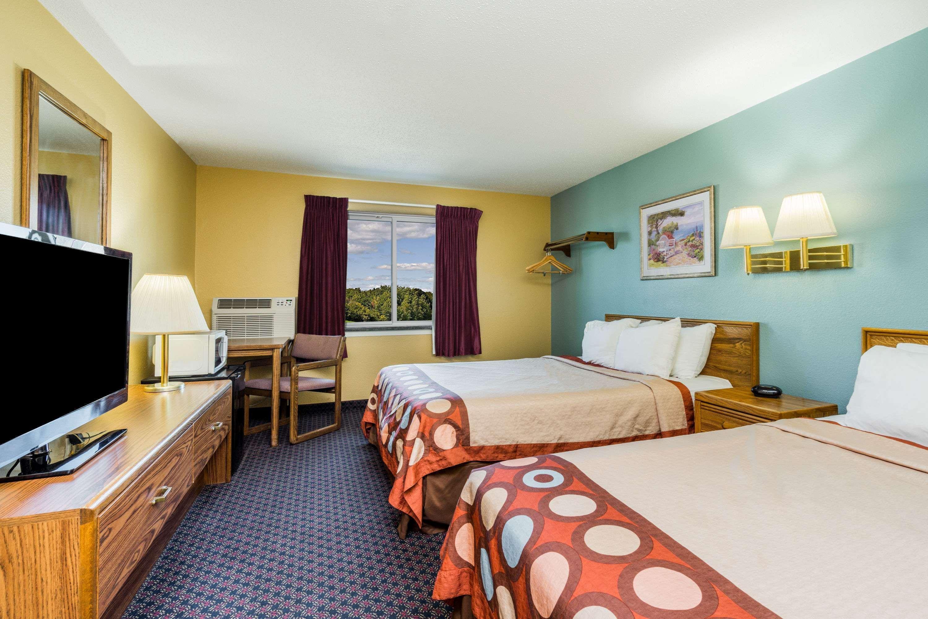 Super 8 By Wyndham Fergus Falls المظهر الخارجي الصورة