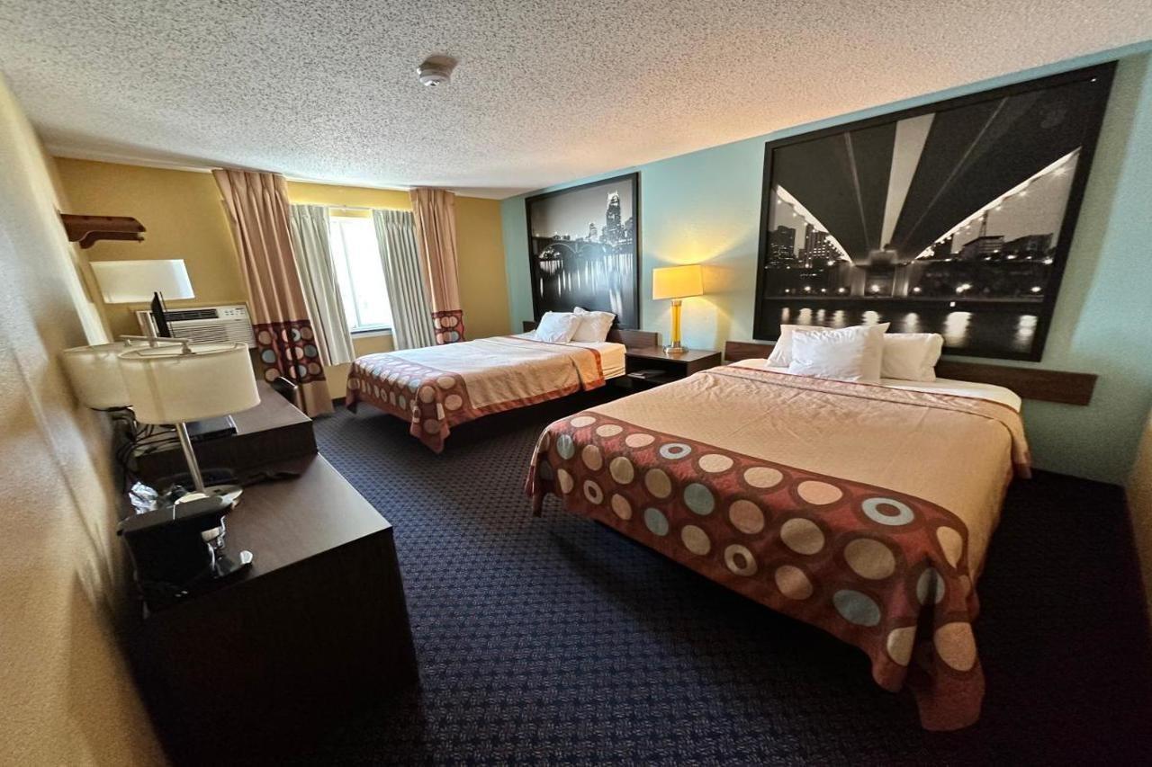 Super 8 By Wyndham Fergus Falls المظهر الخارجي الصورة
